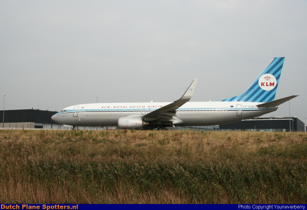 PH-BXA Boeing 737-800 KLM Royal Dutch Airlines by Youneverberry