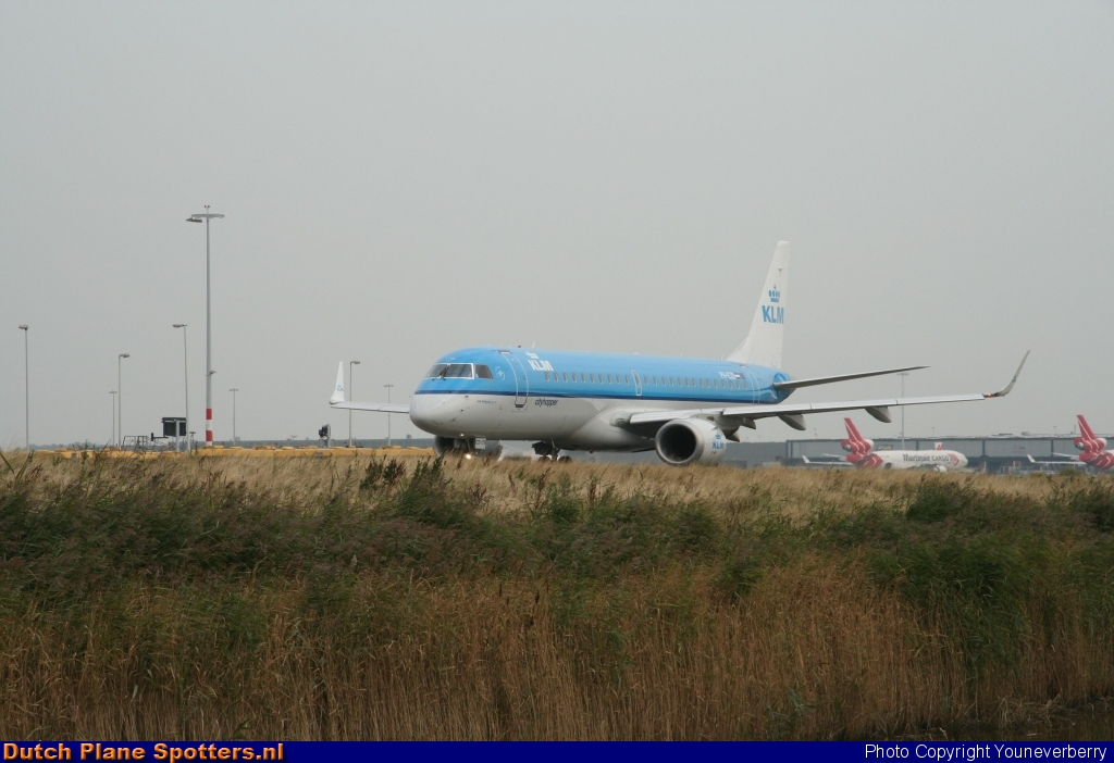 PH-EZD Embraer 190 KLM Cityhopper by Youneverberry