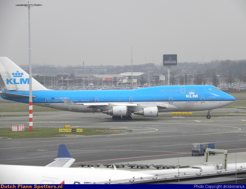 PH-BFV Boeing 747-400 KLM Royal Dutch Airlines by dickbonarius