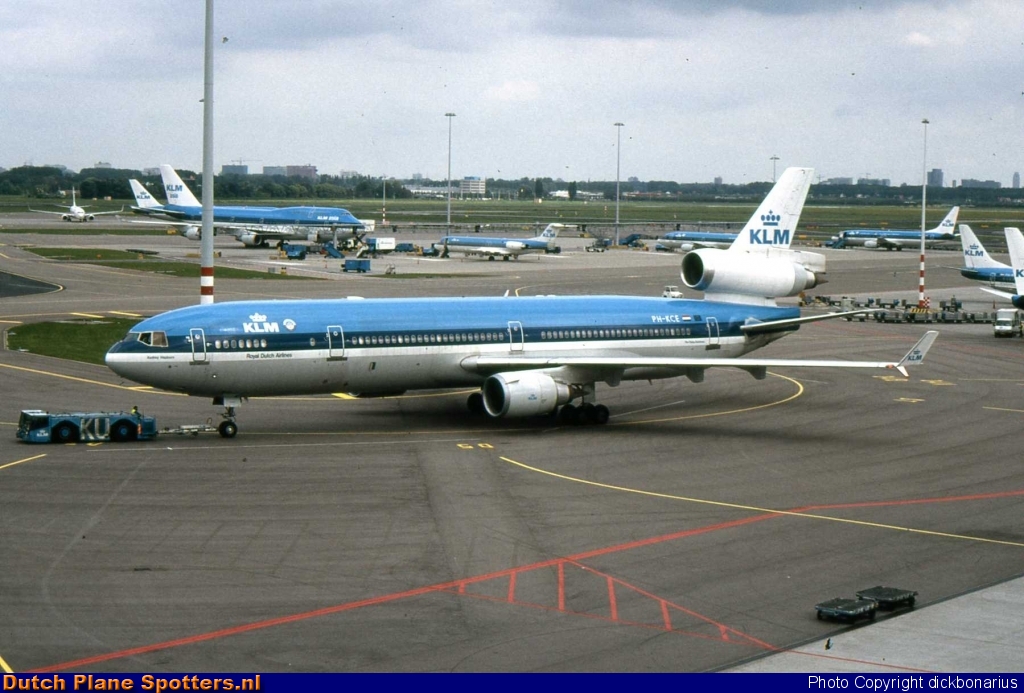 PH-KCE McDonnell Douglas MD-11 KLM Royal Dutch Airlines by dickbonarius