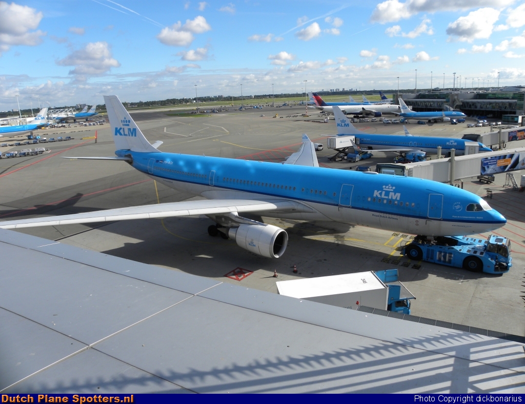 PH-AOI Airbus A330-200 KLM Royal Dutch Airlines by dickbonarius