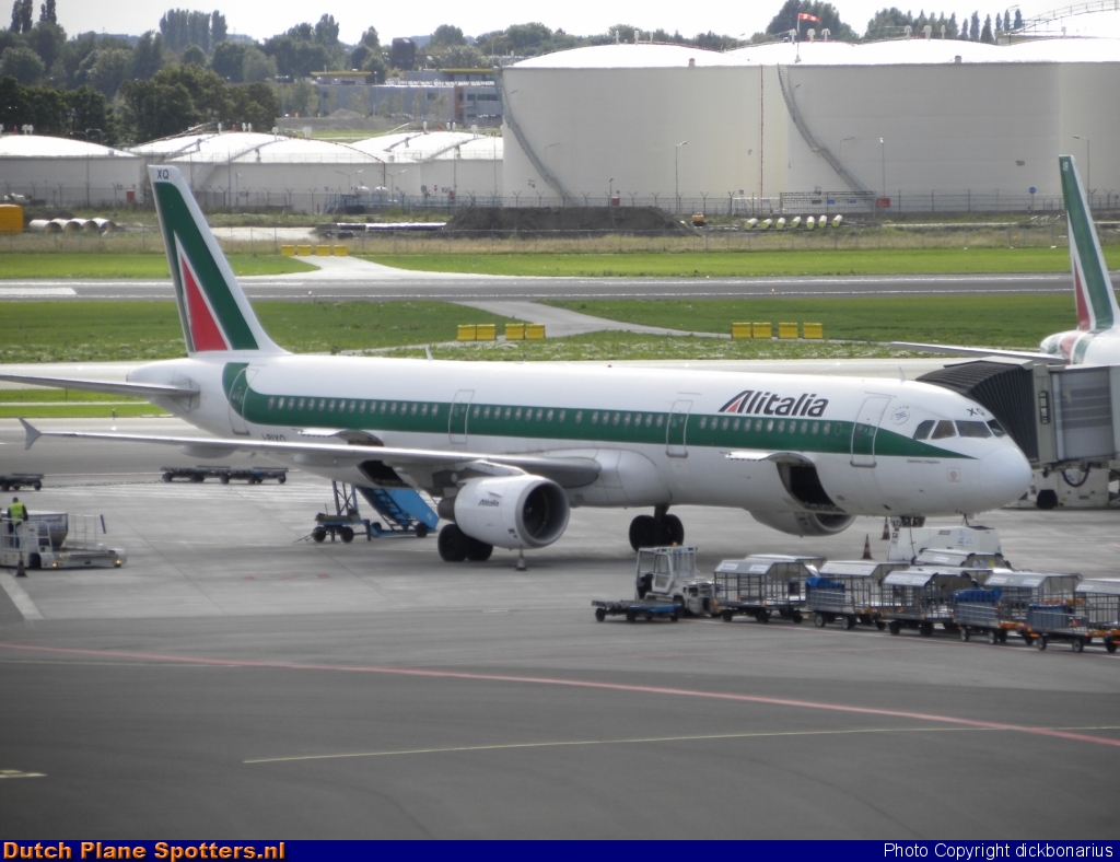 EI-IXO Airbus A321 Alitalia by dickbonarius