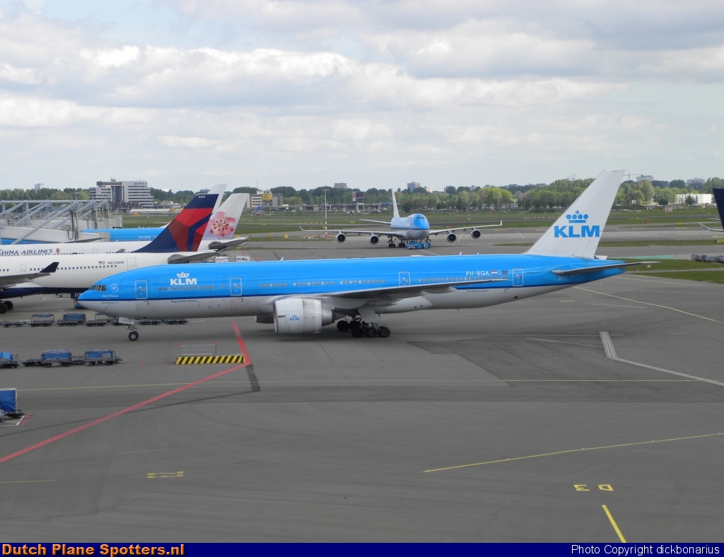 PH-BQA Boeing 777-200 KLM Royal Dutch Airlines by dickbonarius