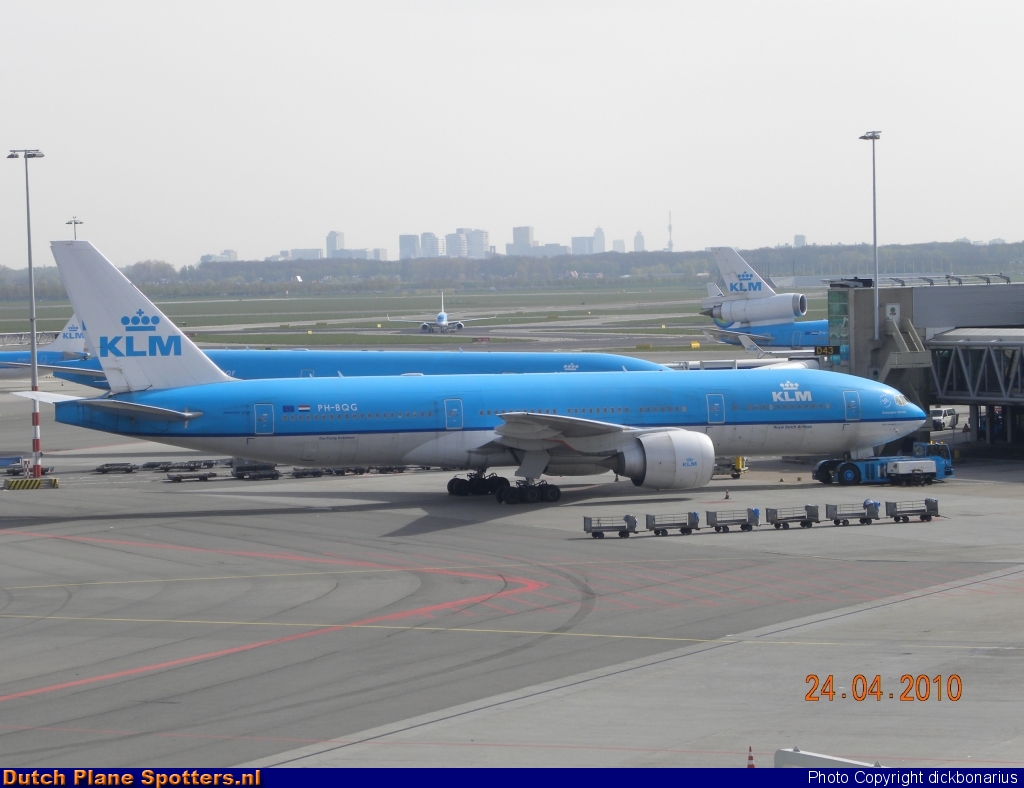 PH-BQG Boeing 777-200 KLM Royal Dutch Airlines by dickbonarius