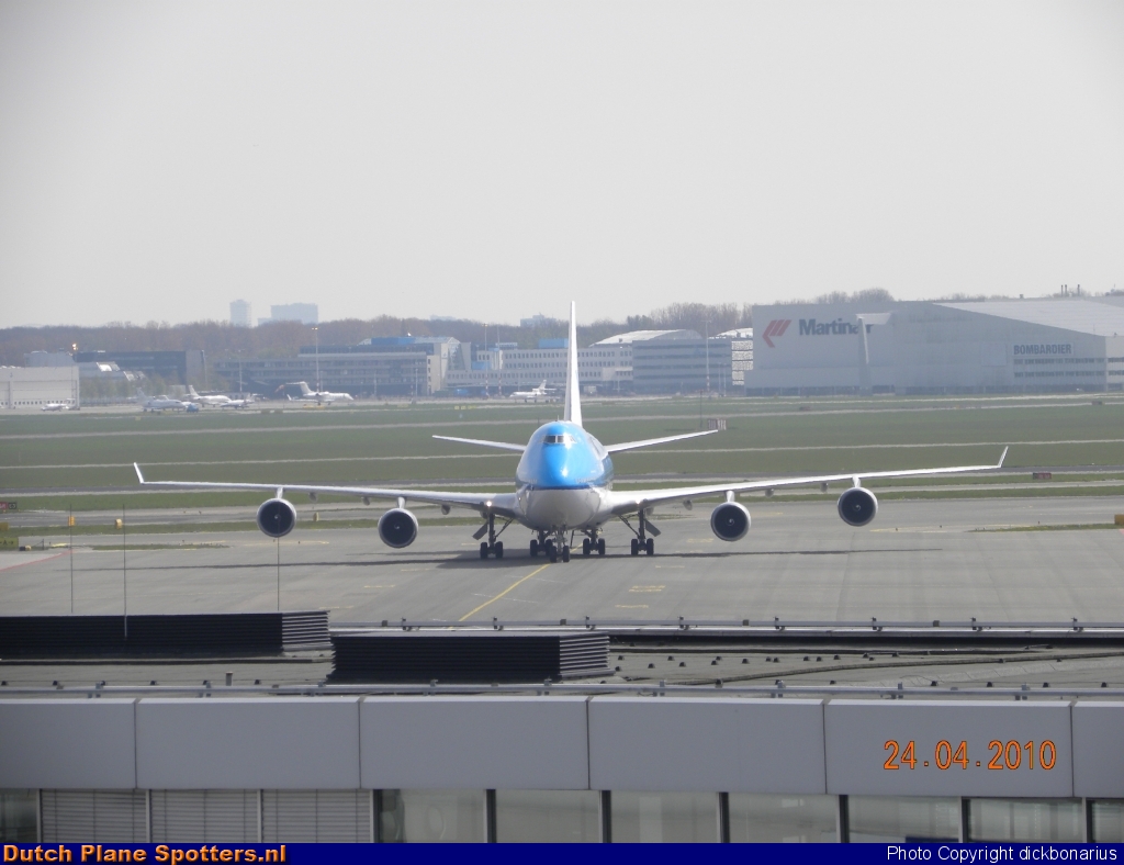 PH-BFY Boeing 747-400 KLM Royal Dutch Airlines by dickbonarius