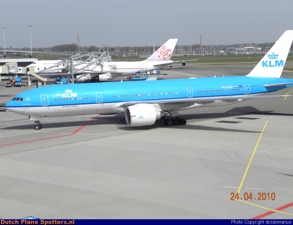 PH-BQP Boeing 777-200 KLM Royal Dutch Airlines by dickbonarius