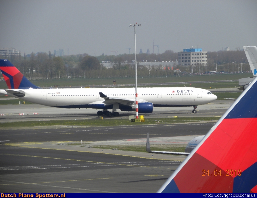 N821NW Airbus A330-300 Delta Airlines by dickbonarius