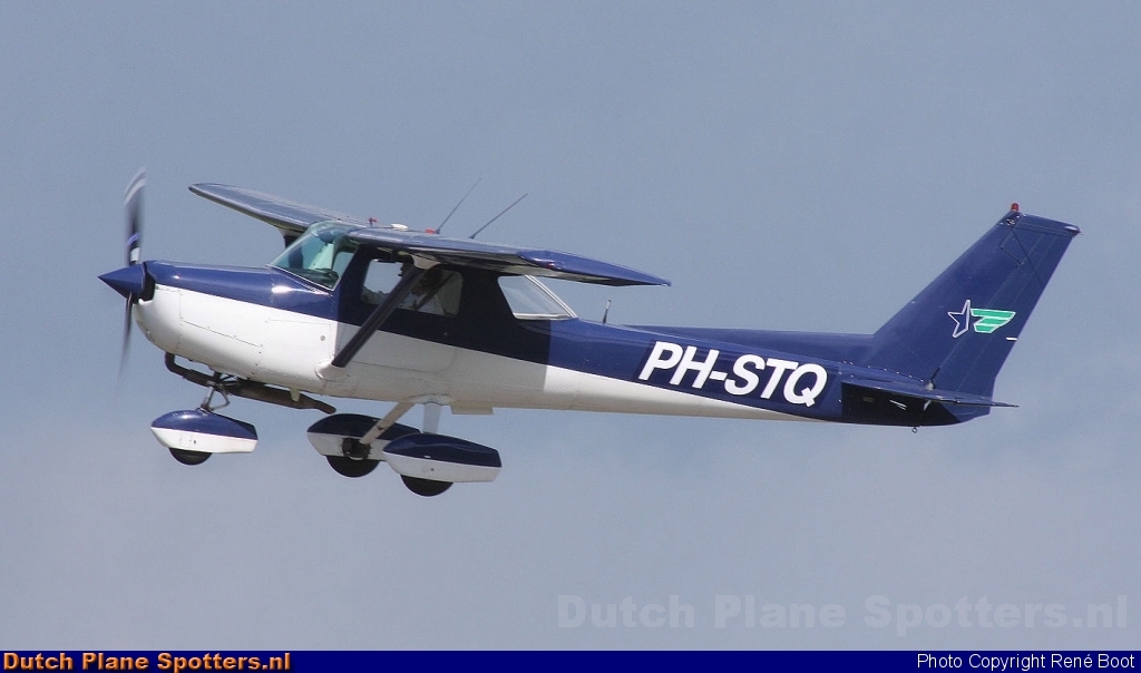PH-STQ Cessna 152 Stella Aviation Charter by René Boot