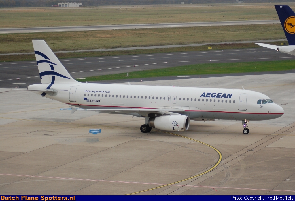 SX-DVM Airbus A320 Aegean Airlines by Fred Meuffels
