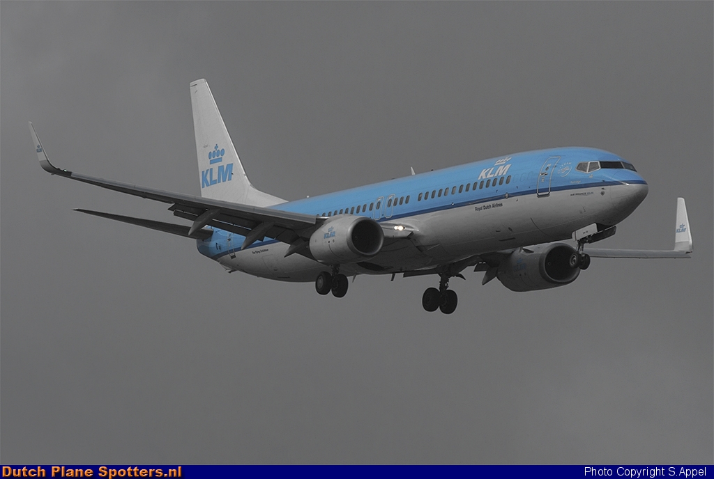 PH-BXW Boeing 737-800 KLM Royal Dutch Airlines by S.Appel