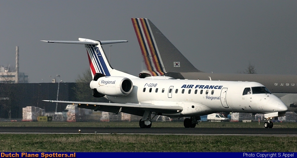 F-GOHB Embraer 135 Air France by S.Appel