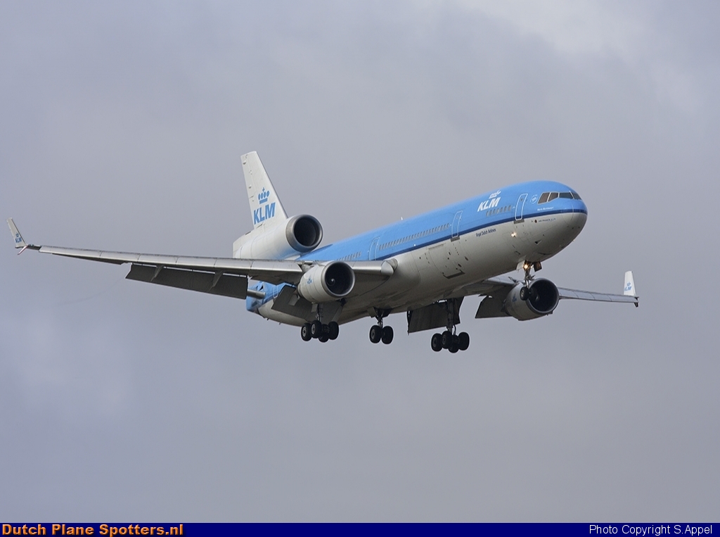 PH-KCB McDonnell Douglas MD-11 KLM Royal Dutch Airlines by S.Appel