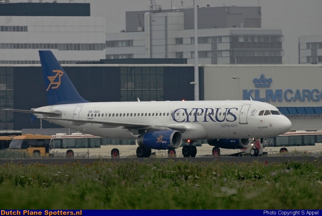 5B-DBC Airbus A320 Cyprus Airways by S.Appel