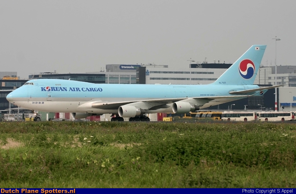 HL7601 Boeing 747-400 Korean Air Cargo by S.Appel