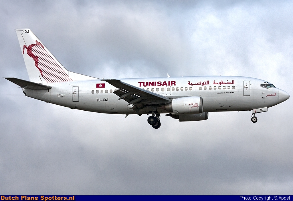 TS-IOJ Boeing 737-500 Tunisair by S.Appel