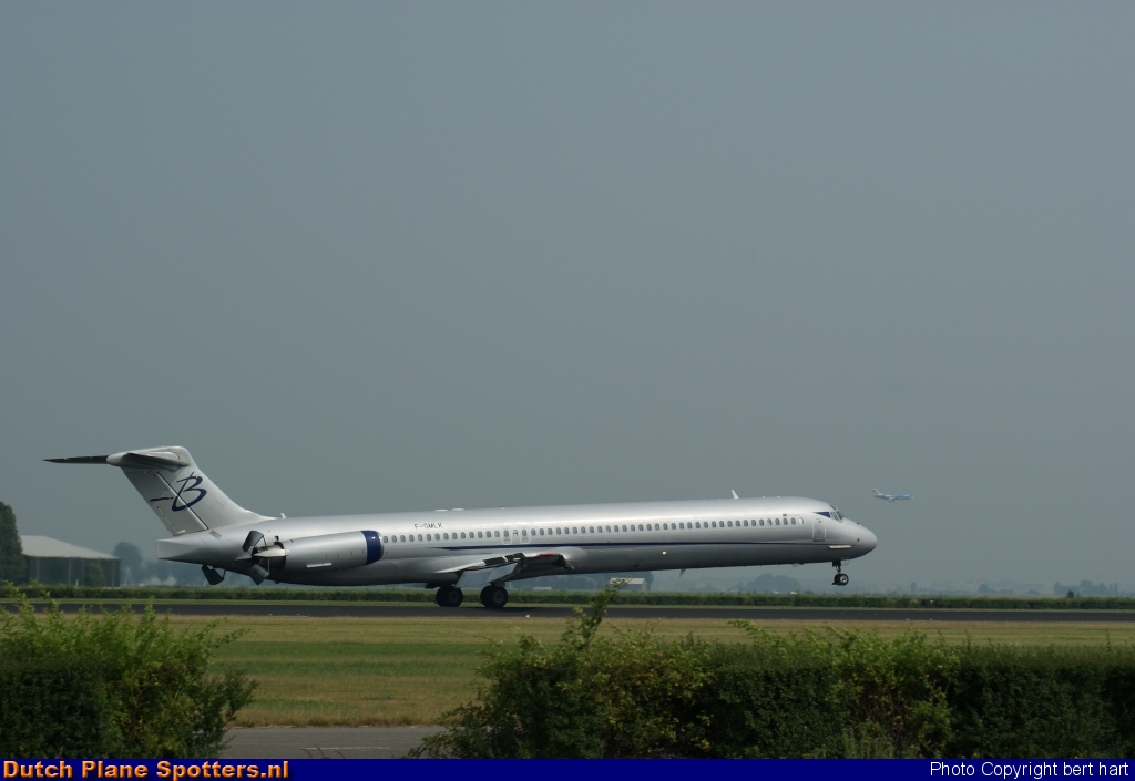 F-GMLK McDonnell Douglas MD-83 Blue Line by bert hart