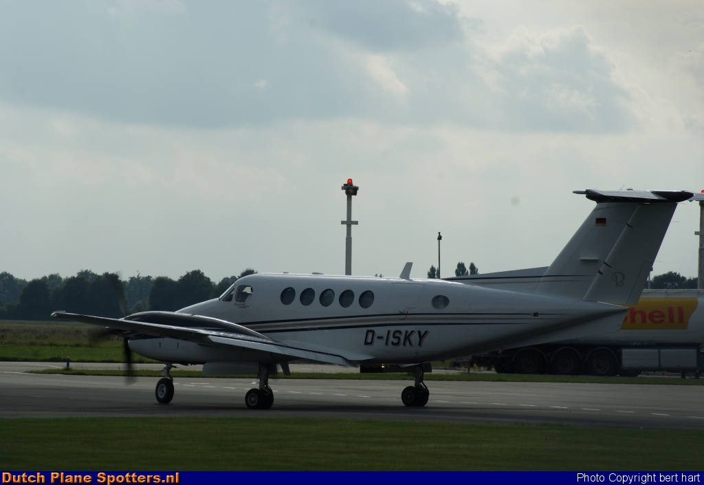D-ISKY Beech 200 Super King Air Private by bert hart