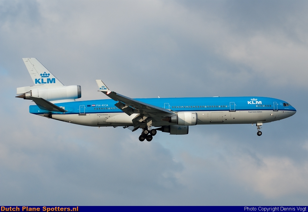 PH-KCA McDonnell Douglas MD-11 KLM Royal Dutch Airlines by Dennis Vogt