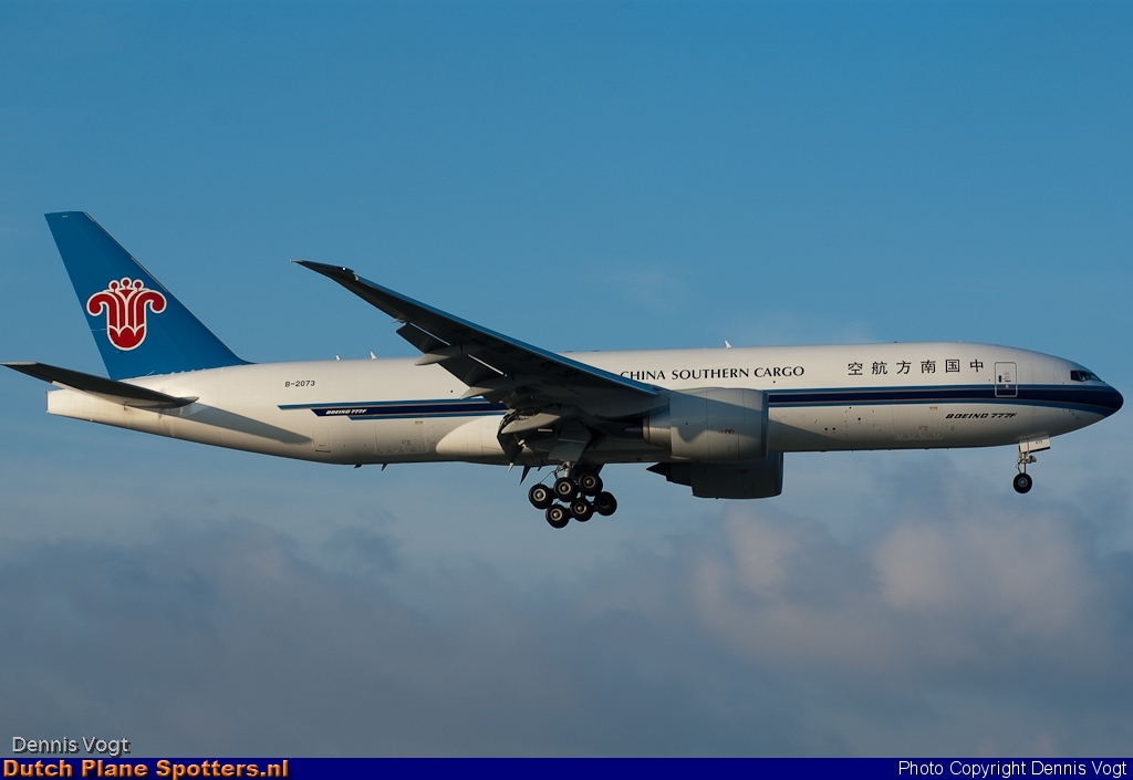 B-2073 Boeing 777-F China Southern Cargo by Dennis Vogt
