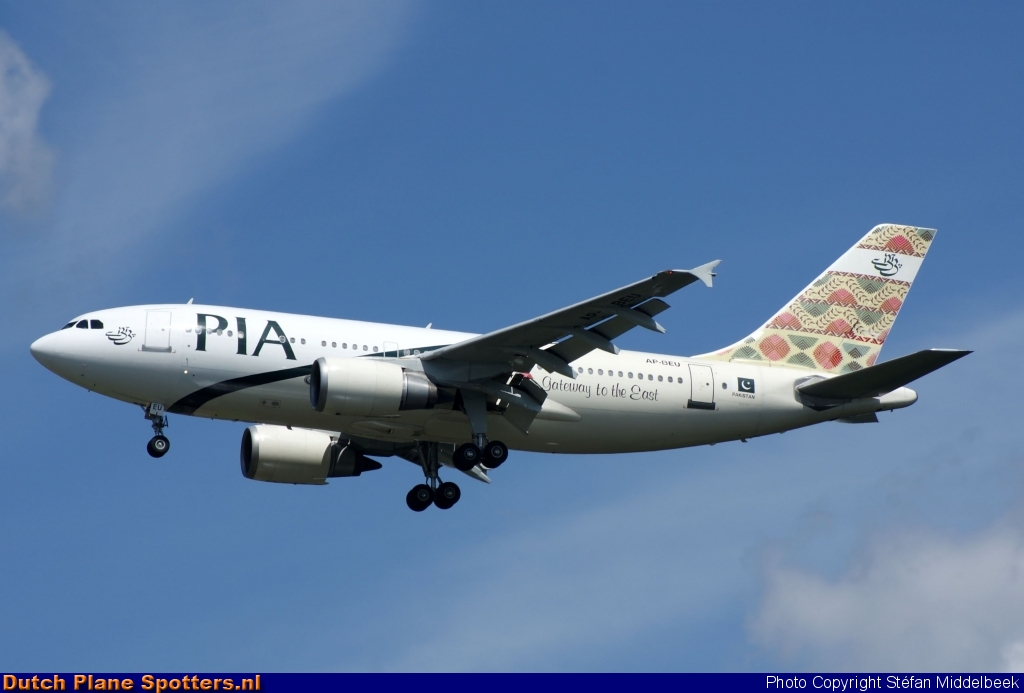 AP-BEU Airbus A310 PIA Pakistan International Airlines by Stefan Middelbeek