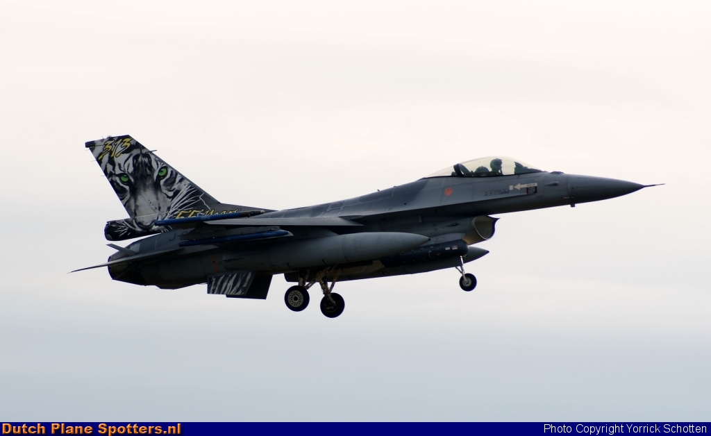 J-008 General Dynamics F-16 Fighting Falcon MIL - Dutch Royal Air Force by Yorrick Schotten