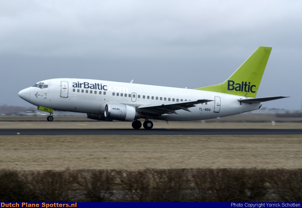YL-BBQ Boeing 737-500 Air Baltic by Yorrick Schotten
