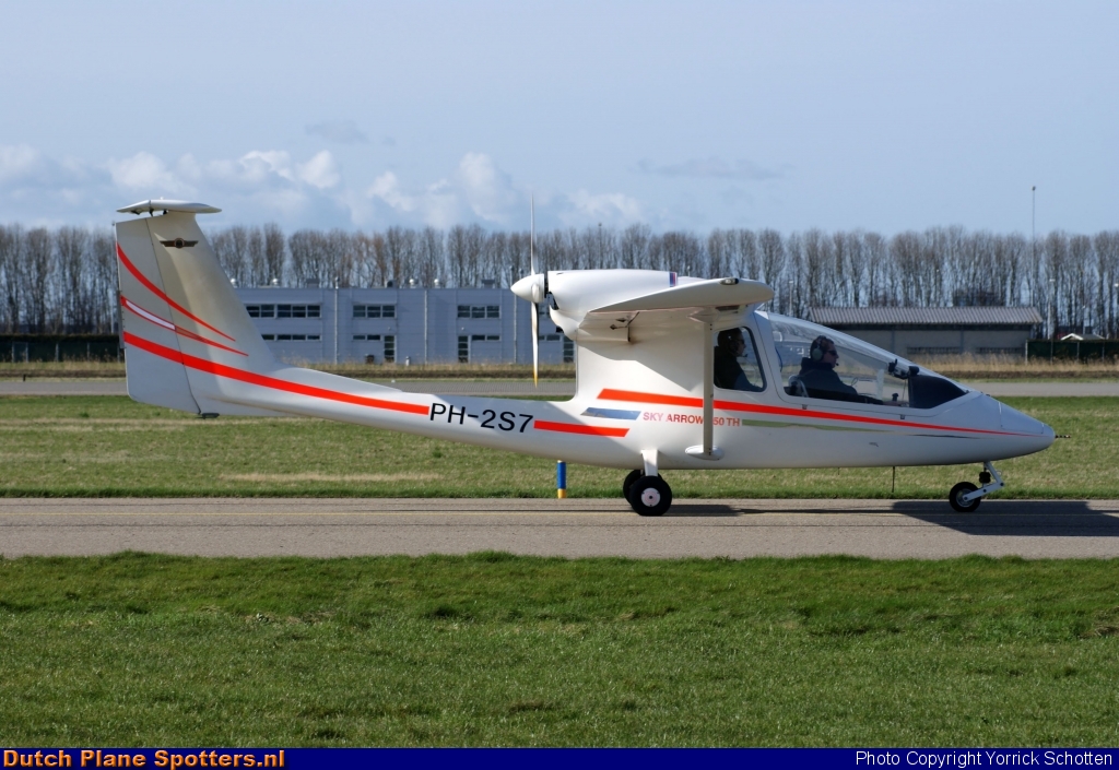PH-2S7 Iniziative Industriali Italiane Sky Arrow 450 TH Hight Sky Netherland by Yorrick Schotten