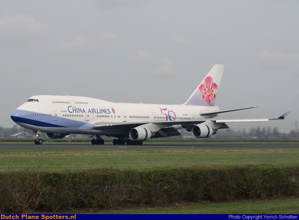 B-18208 Boeing 747-400 China Airlines by Yorrick Schotten