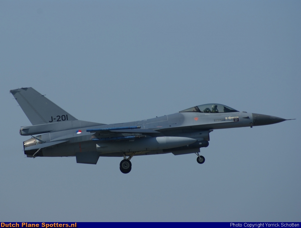 J-201 General Dynamics F-16 Fighting Falcon MIL - Dutch Royal Air Force by Yorrick Schotten