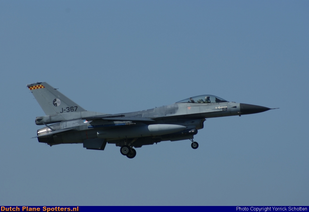 J-367 General Dynamics F-16 Fighting Falcon MIL - Dutch Royal Air Force by Yorrick Schotten