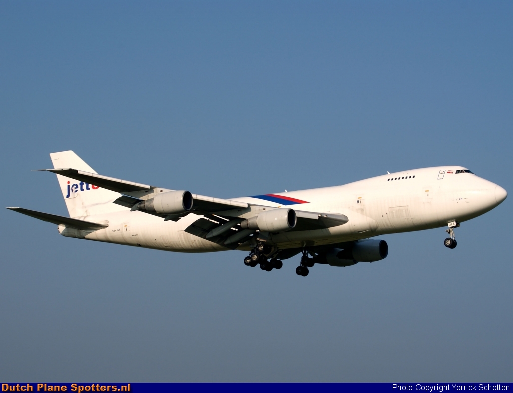 9V-JEA Boeing 747-200 Jett8 Airlines Cargo by Yorrick Schotten