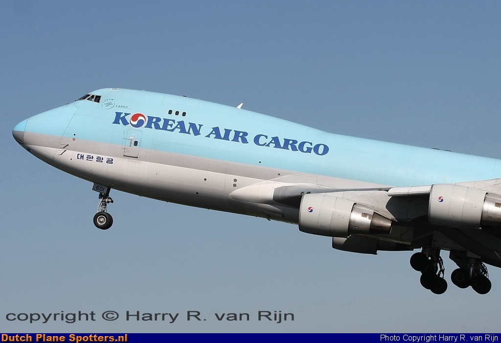 HL7601 Boeing 747-400 Korean Air Cargo by Harry R. van Rijn