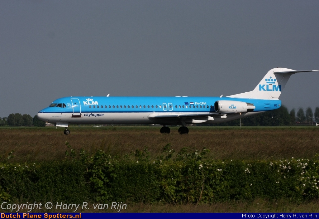 PH-OFM Fokker 100 KLM Cityhopper by Harry R. van Rijn
