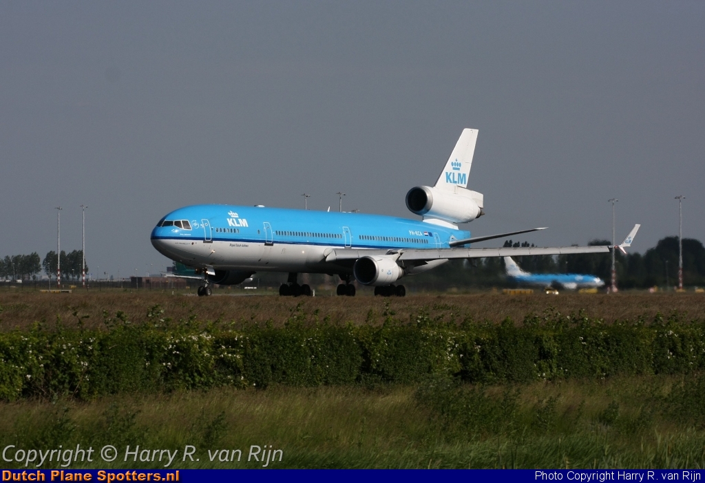 PH-KCA McDonnell Douglas MD-11 KLM Royal Dutch Airlines by Harry R. van Rijn