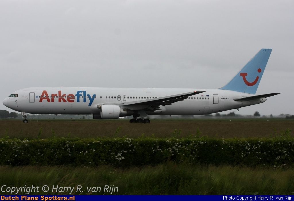 PH-AHX Boeing 767-300 ArkeFly by Harry R. van Rijn