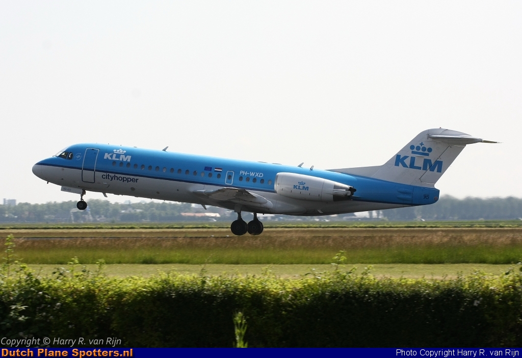 PH-WXD Fokker 70 KLM Cityhopper by Harry R. van Rijn