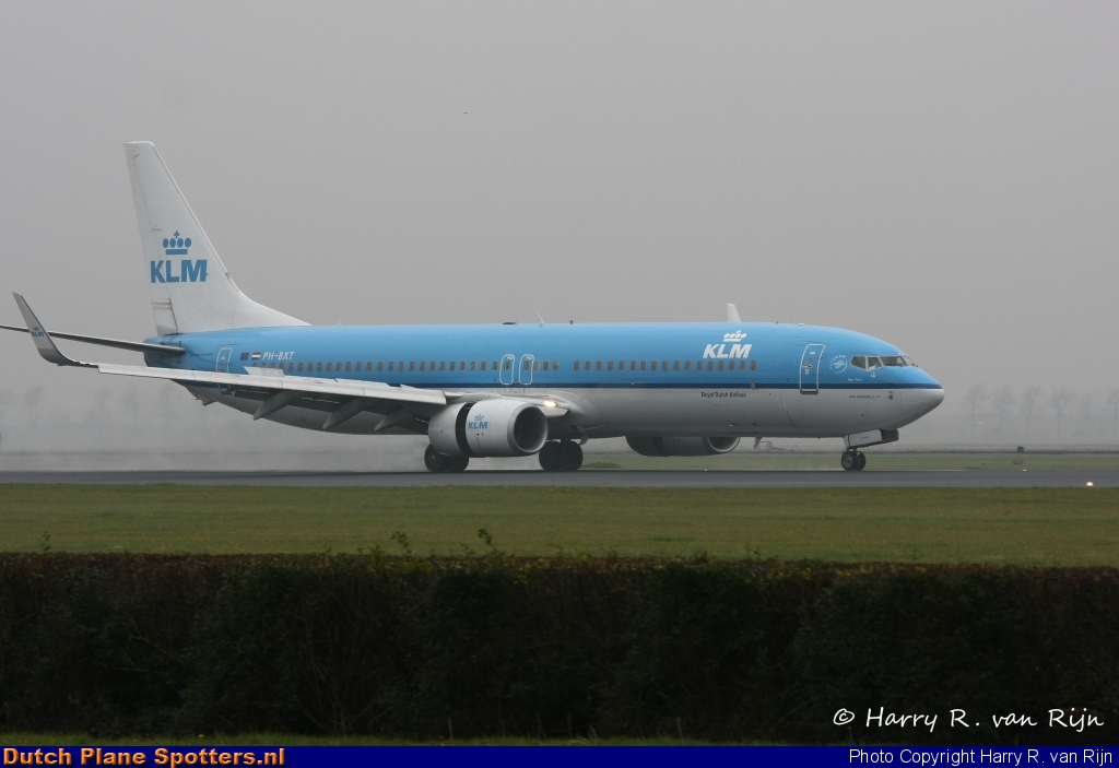 PH-BXT Boeing 737-900 KLM Royal Dutch Airlines by Harry R. van Rijn