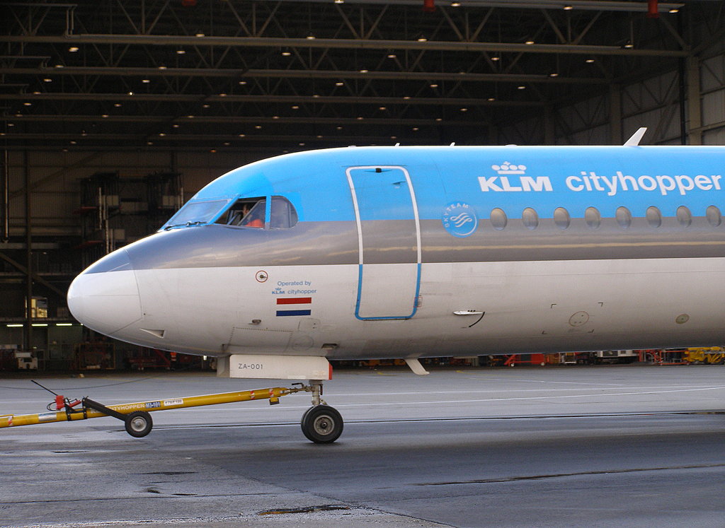 PH-KZA Fokker 70 KLM Cityhopper by Captainofthesky
