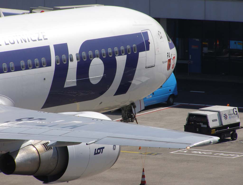 SP-LPA Boeing 767-300 LOT Polish Airlines by Captainofthesky