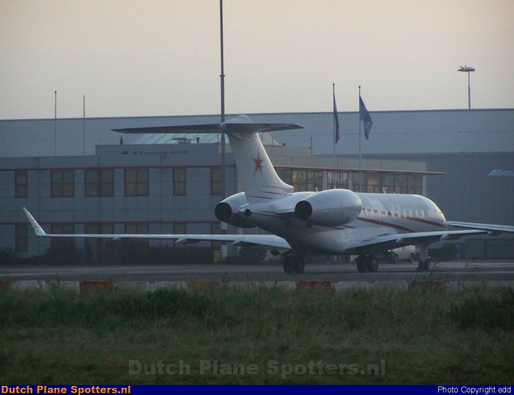 M-CCCP Bombardier BD-700 Global Express Private by edd