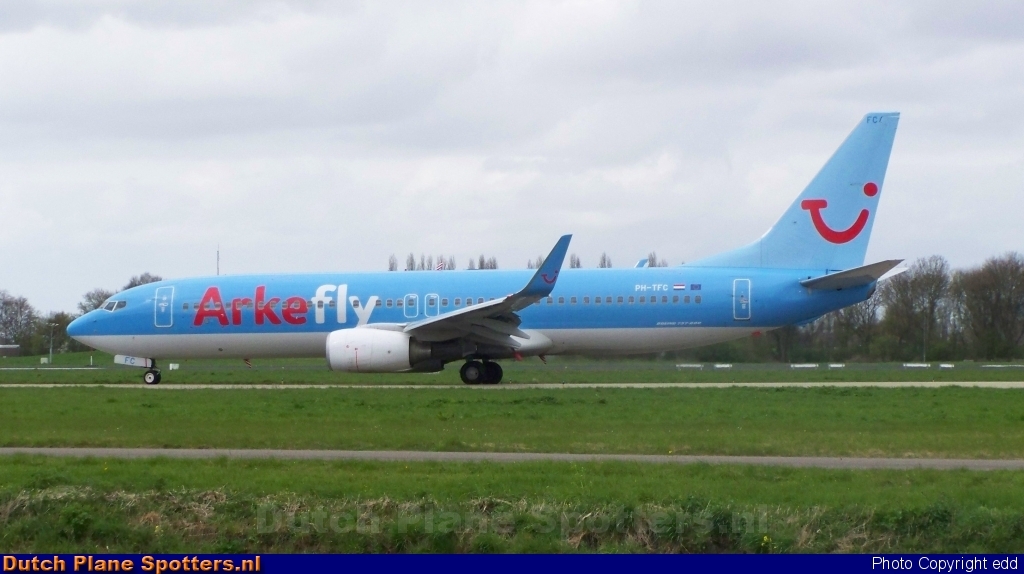 PH-TFC Boeing 737-800 ArkeFly by edd