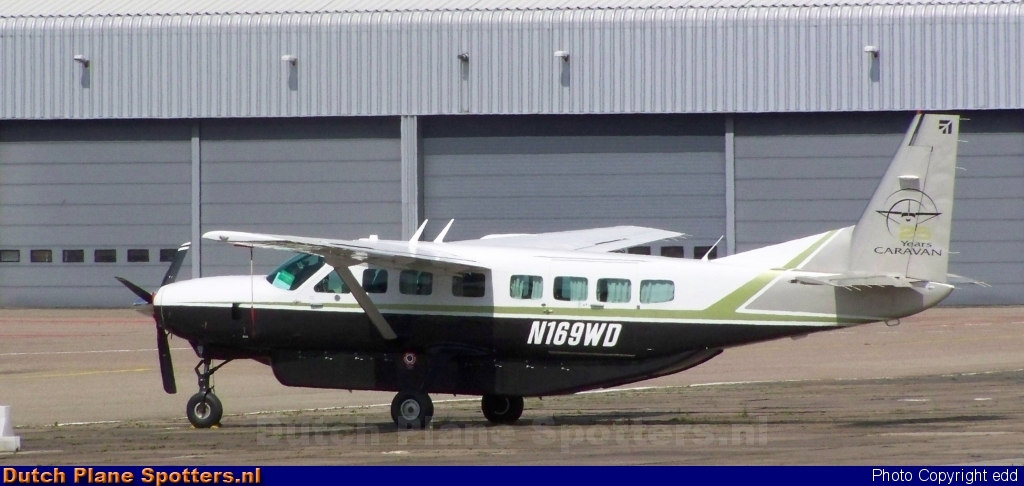 N169WD Cessna 208 Private by edd