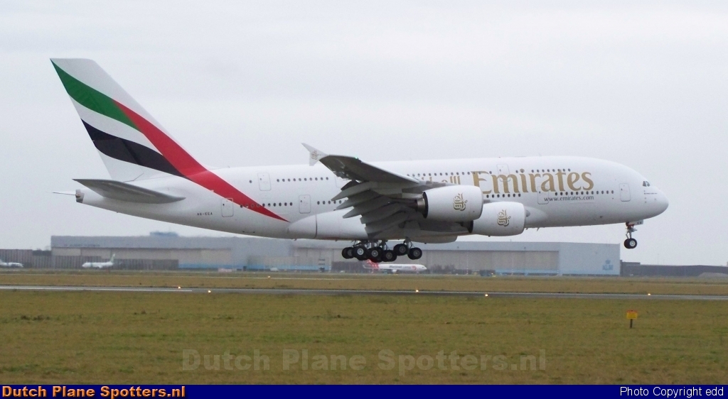 A6-EEA Airbus A380-800 Emirates by edd