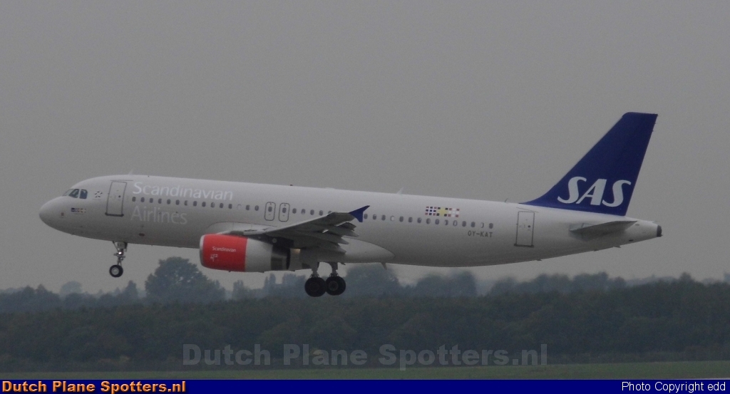 OY-KAT Airbus A320 SAS Scandinavian Airlines by edd