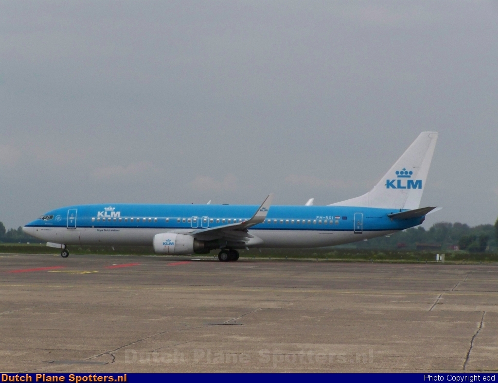PH-BXI Boeing 737-800 KLM Royal Dutch Airlines by edd