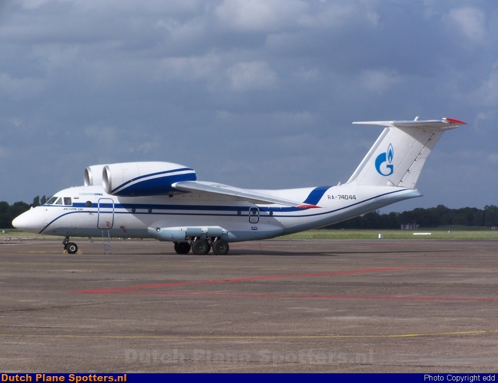 RA-74044 Antonov An-74 Gazpromavia by edd