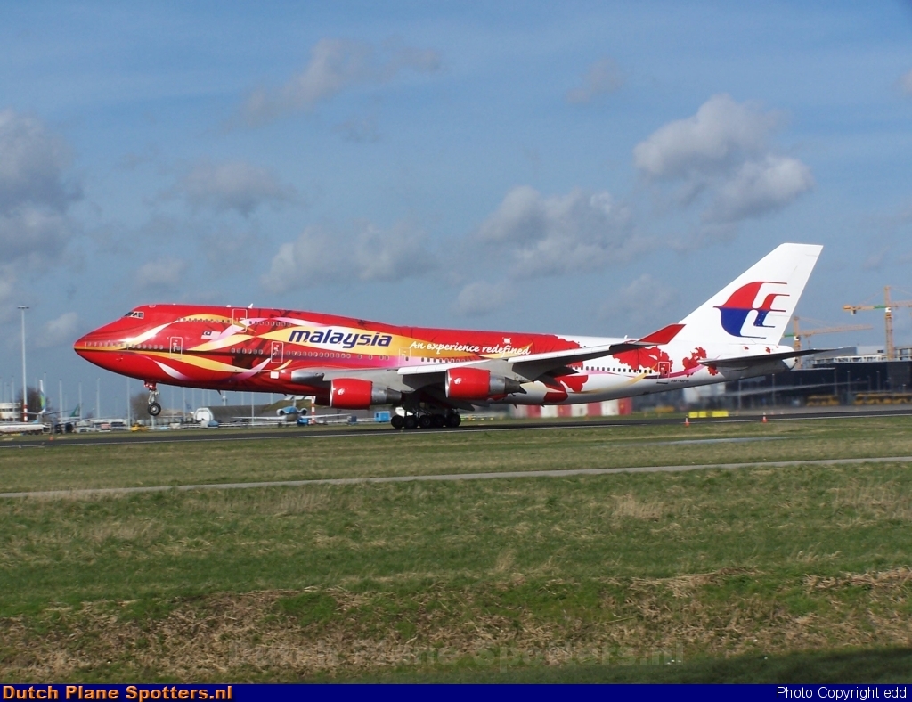 9M-MPB Boeing 747-400 Malaysia Airlines by edd