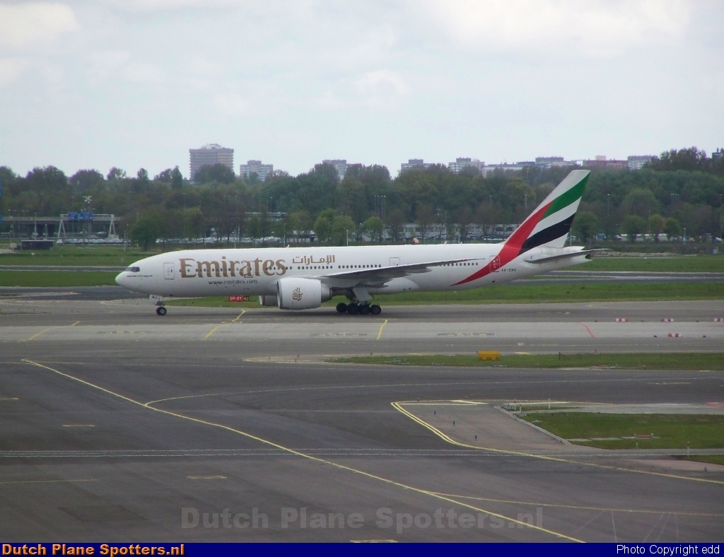 A6-EWG Boeing 777-200 Emirates by edd