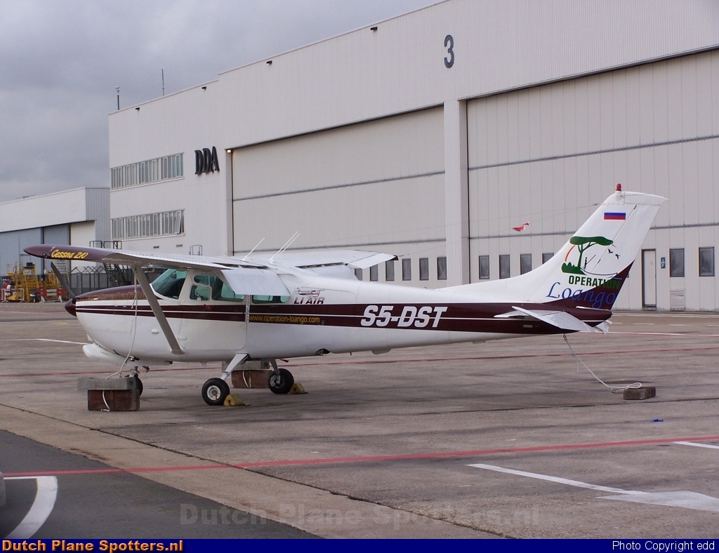 S5-DST Cessna 210 Centurion Private by edd
