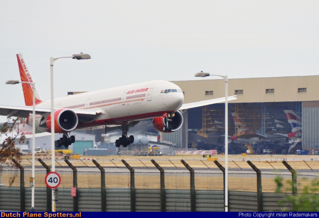 VT-ALR Boeing 777-200 Air India by Milan Rademakers